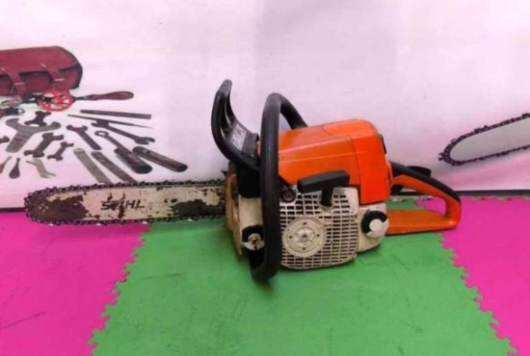 STIHL MS250 2 STROKE PETROL CHAINSAW  USED