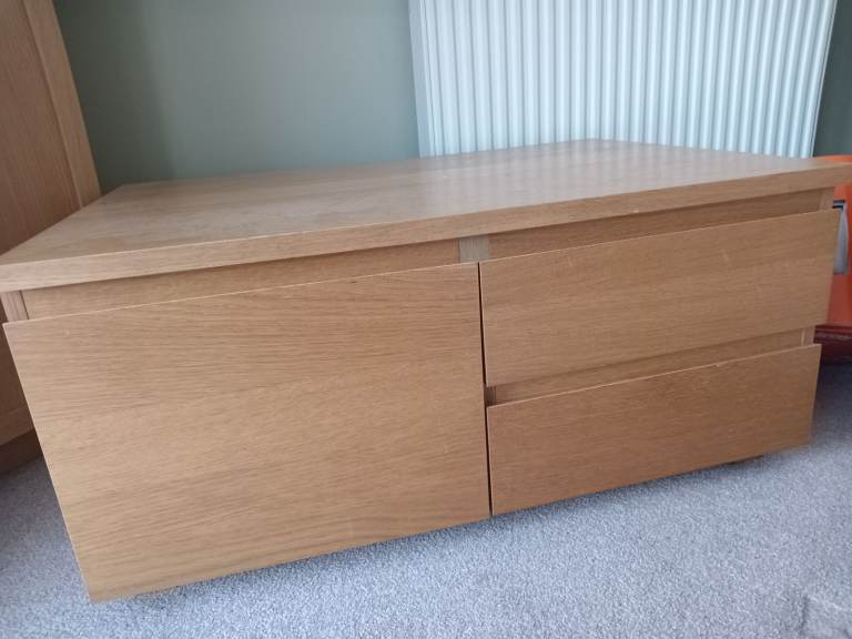 Oak TV unit/media storage 