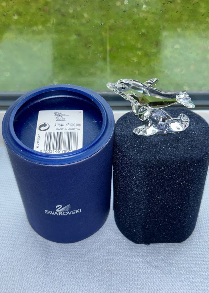 Brand New Boxed SWAROVSKI Mint Retired Dolphin Baby 678507