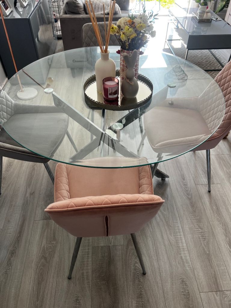 Furniture Box Round Glass Dining Table – Chrome/Silver Base – 120cm