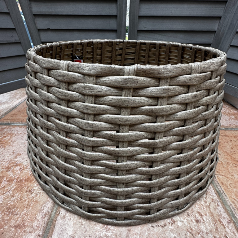 Homebase Brand NEW Natural Rattan Circular Christmas Tree Skirt 56cm