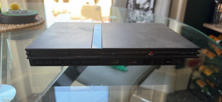 PlayStation 2 with controller - no cables 