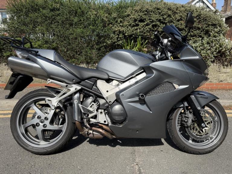 HONDA VFR800 2008