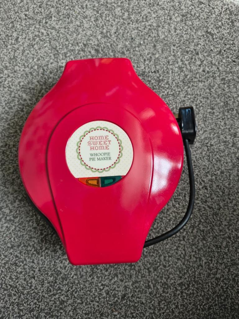 Whoopie Pie Maker - Home Sweet Home, Non Stick Makes 4 - Hot Plate