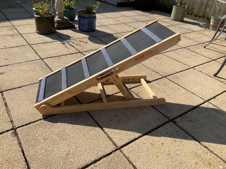 DOG RAMP FOR CARS