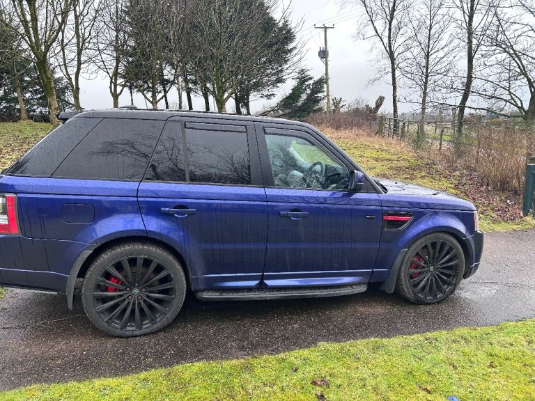 Range Rover sport breaking for spares