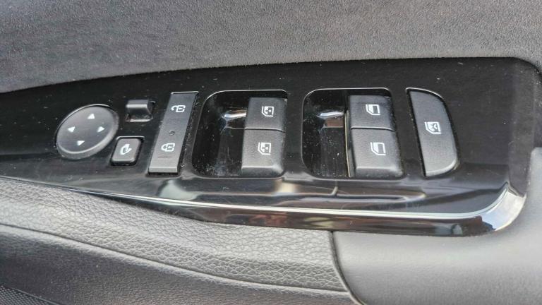 2022 Kia Sportage 1.6T GDi PHEV GT-Line 5dr Auto AWD SUV Plug-In Hy Automatic