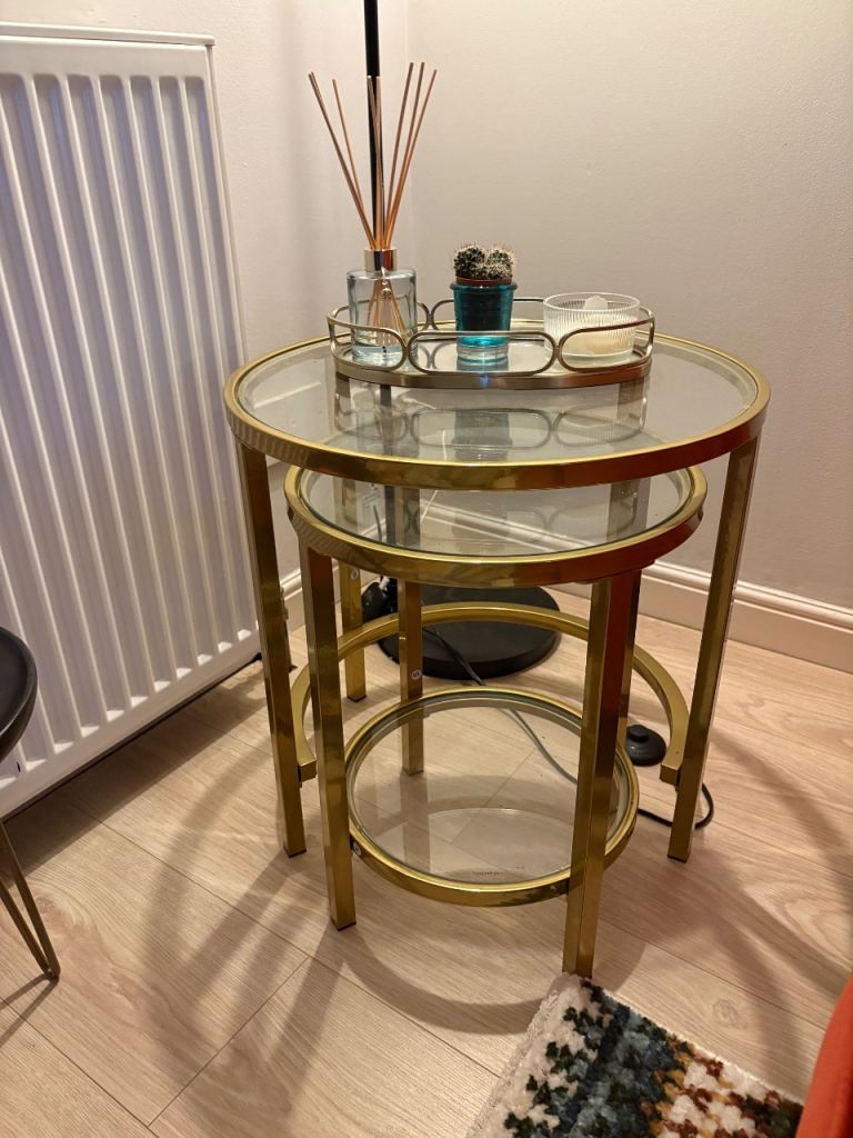 set of two tables