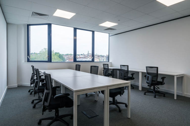 Ipswich - IP1 1UR \ Office for 3 Workstations Available Now