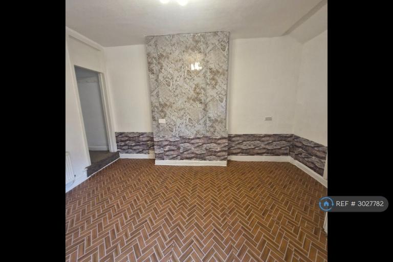 2 bedroom house in Maybury St, Manchester, M18 (2 bed) (#3027782)
