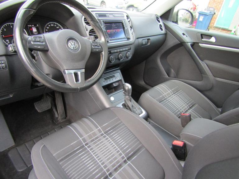 2015 Volkswagen Tiguan 2.0 TDi BLUEMOTION SPORT 4WD DSG 5DR LHD 4x4 Diesel Automatic