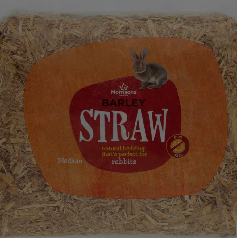 Barley straw bedding for rabbits Medium bag