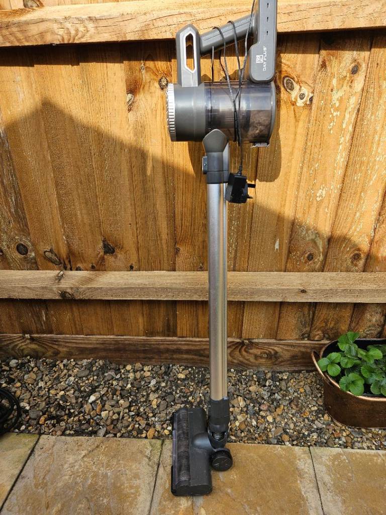 Cordless vacuum cleaner DayPlus 22.2V 
