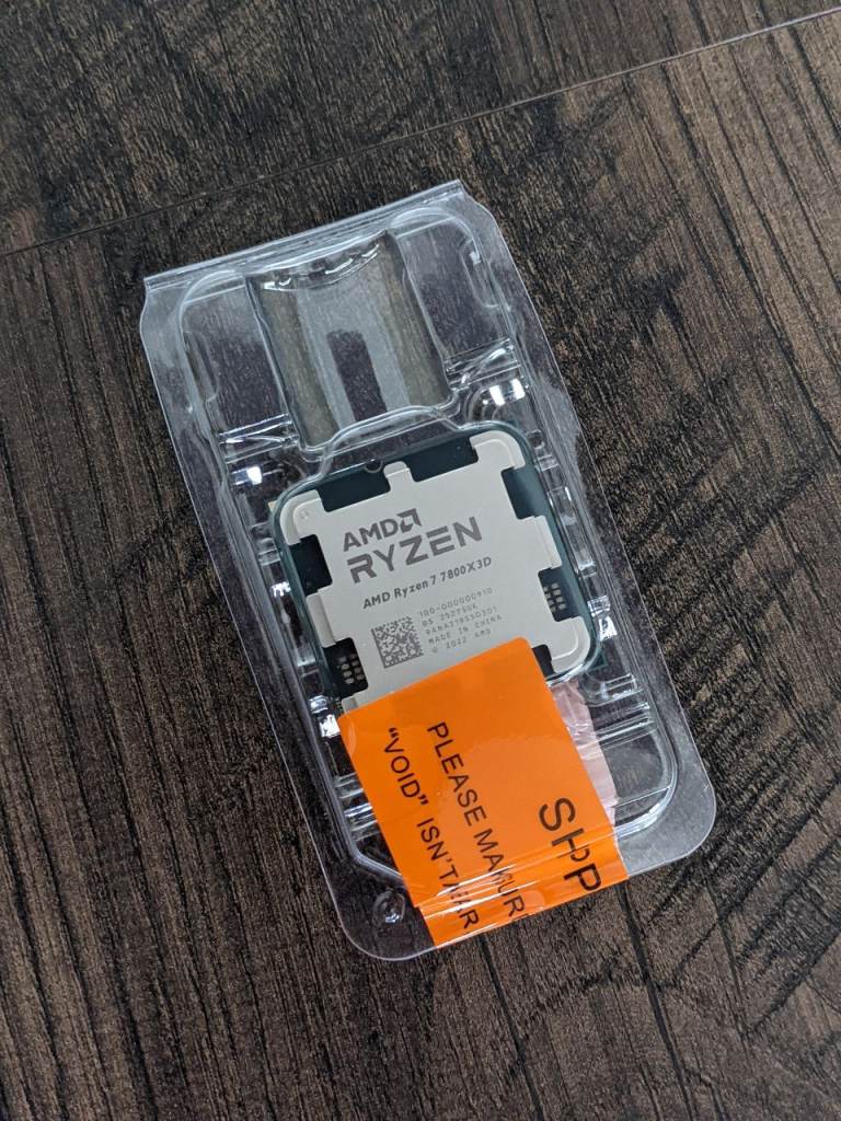 AMD Ryzen 7 7800X3D Processor (5 GHz, 8 Cores, Socket AM5) - Brand new & sealed