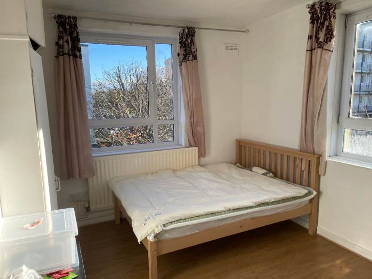 One double room in Charlton flat