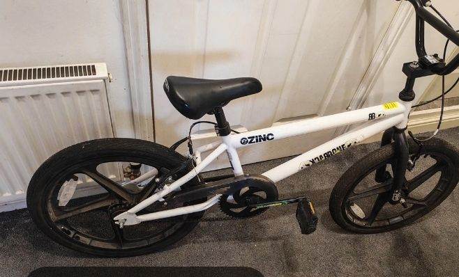 Zinc BMX Bike – White, Good Condition