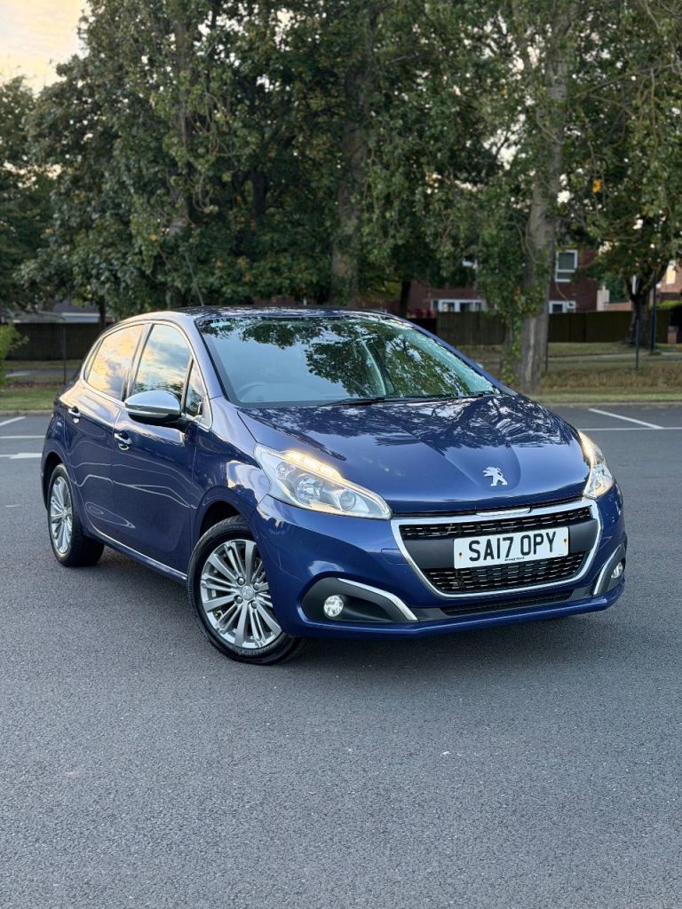 Peugeot 208, 2017, Manual, £20 yearly tax, Full Mot and Full History 