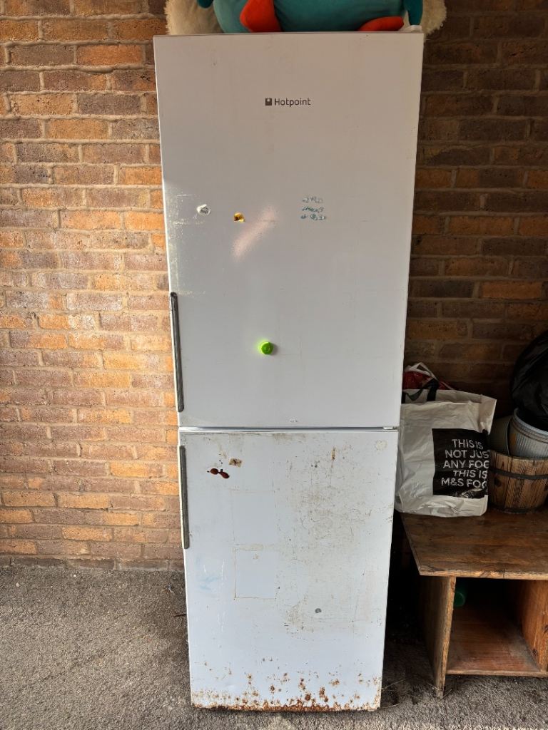 Hotpoint fridge freezer 