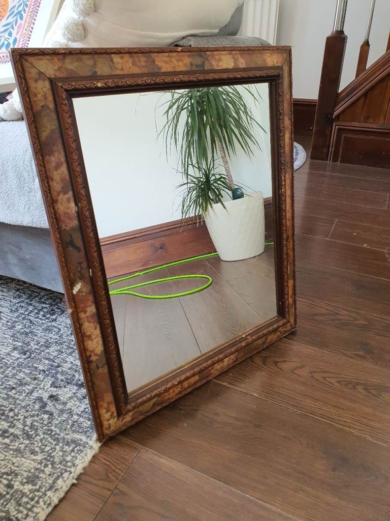 Medium Wooden Framed Mirror – Good Condition