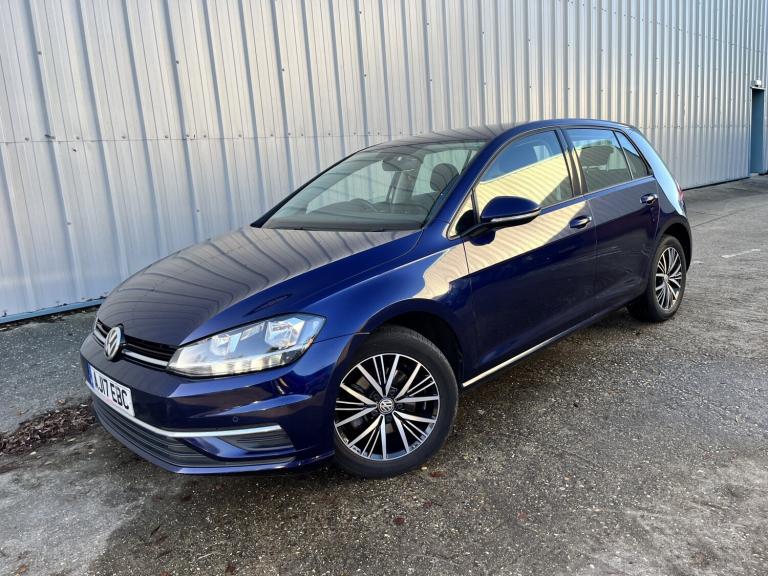 VOLKSWAGEN GOLF 2.0 TDI BlueMotion Tech SE Nav Blue Manual Diesel 2017