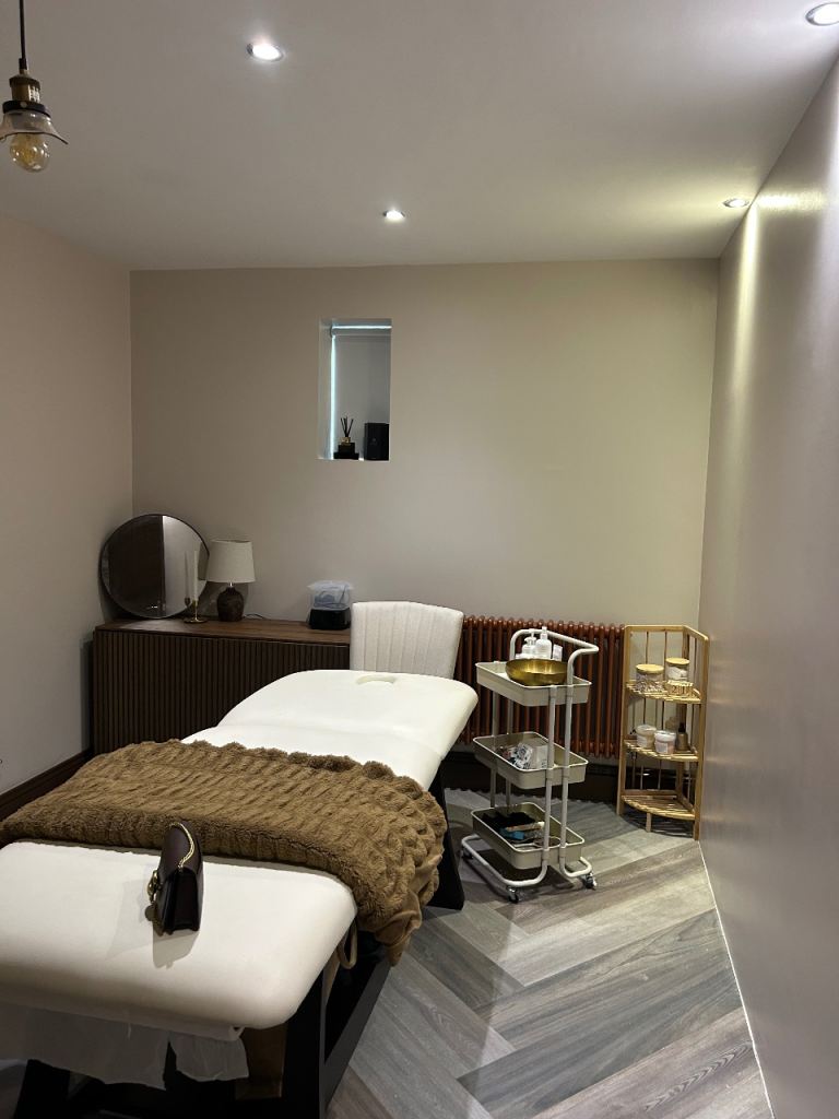 Beauty Rooms to Rent in Headingly 