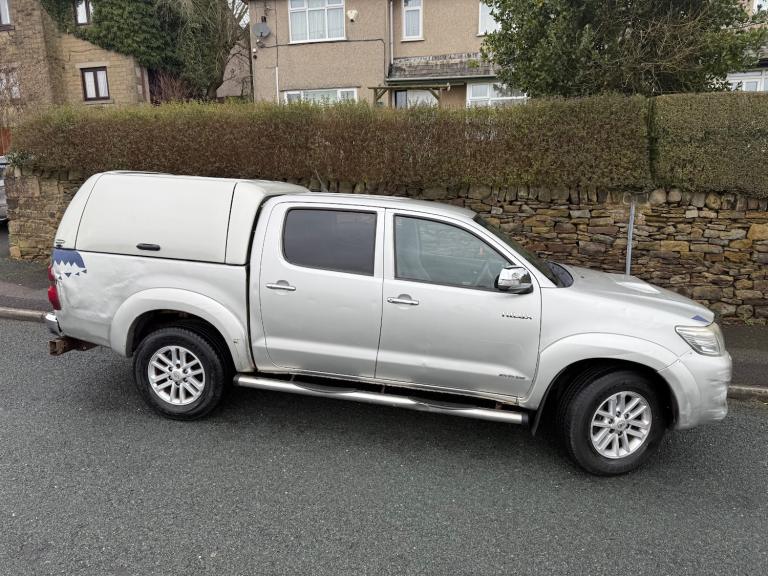 2013 Toyota Hilux Invincible D/Cab Pick Up 3.0 D-4D 4WD 171 PICK UP Diesel Manual