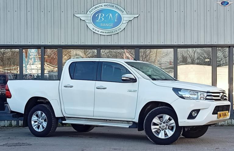 TOYOTA HILUX 2.4 D-4D Icon White Auto Diesel 2017