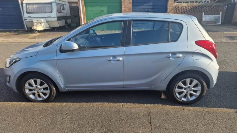 Hyundai, I20, Hatchback, 2013, Manual, 1248 (cc), 5 doors