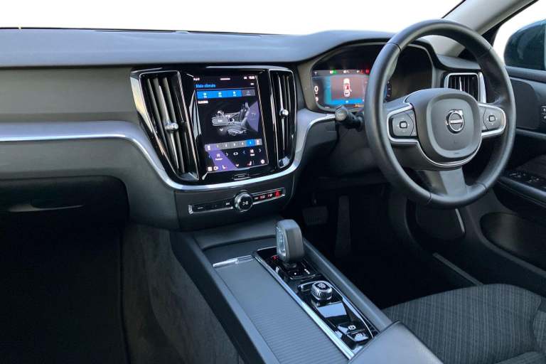 2022 Volvo V60 2.0 B3P Core 5dr Auto [7 speed] Estate PETROL Automatic