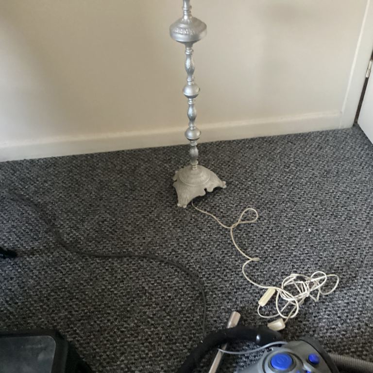 Retro cast iron lamp stand