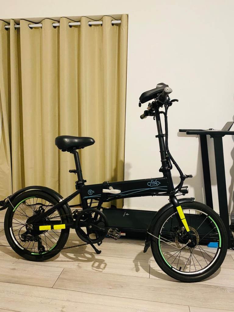Fiido D4s electric bike with free celphone mount