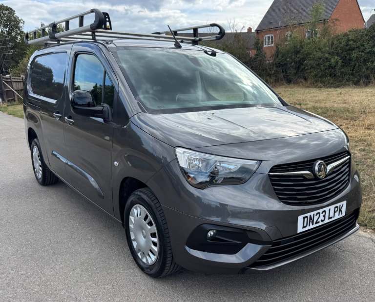 2023 Vauxhall Combo Pro 1.5 Turbo D 100PS L2 LWB Grey Van *38,670 Miles*