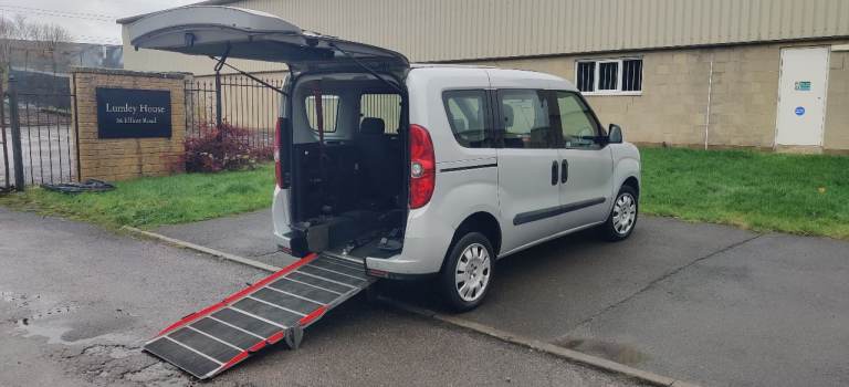 *2011 Fiat Doblo 3 Seater WAV Wheelchair Accessible Free Tax Winch MOT ULEZ only 70k*