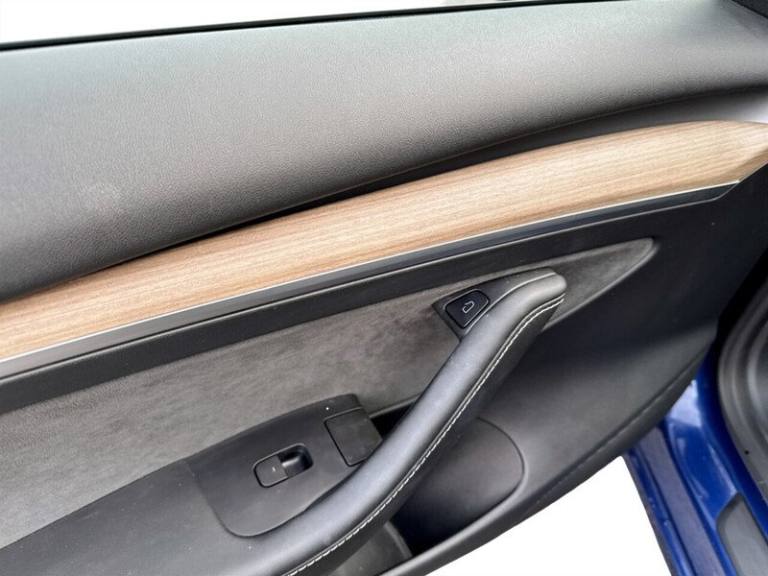 2022 Tesla Model 3 Long Range Saloon Electric Automatic