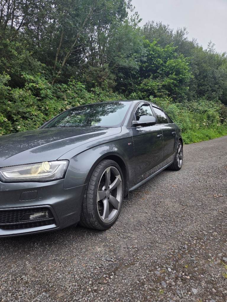 Audi a4 S-line quttro black edition  
