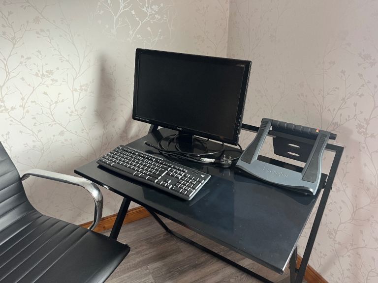 Black high gloss Folding Desk – Great Condition