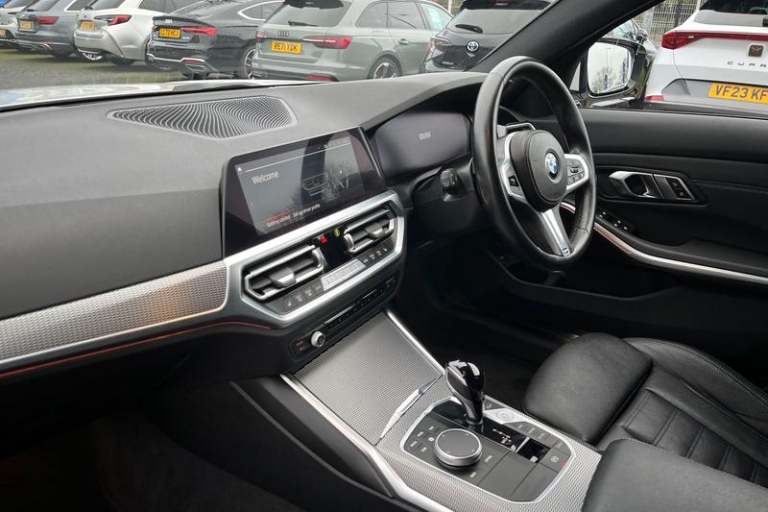 2021 BMW 3 Series 320i M Sport 5dr Step Auto ** Rear Parking Camera - Heated Seats ** Semi-Au Est...