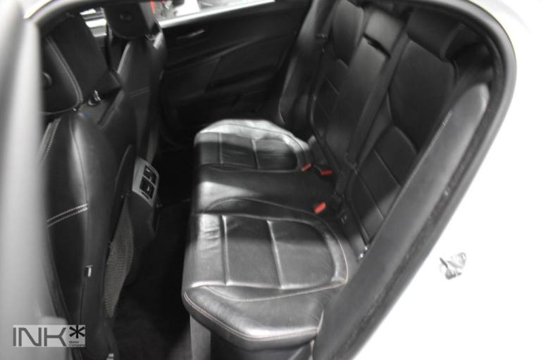 2016 Jaguar XE 2.0d [180] R-Sport 4dr Auto SALOON DIESEL Automatic