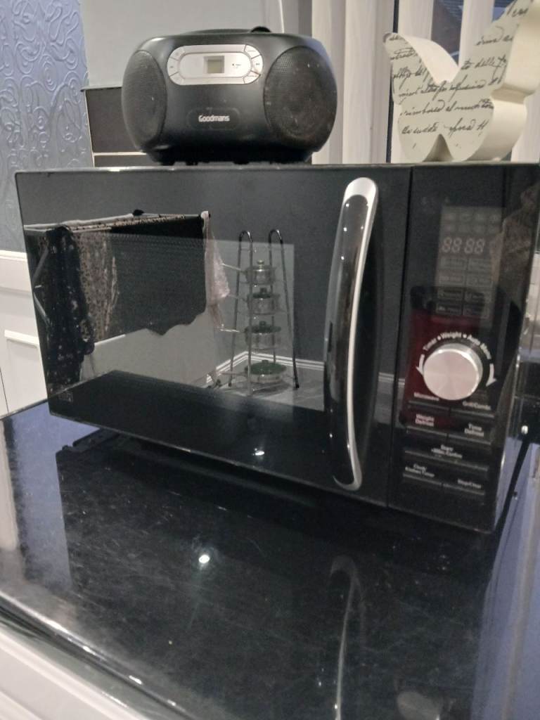 Microwave oven