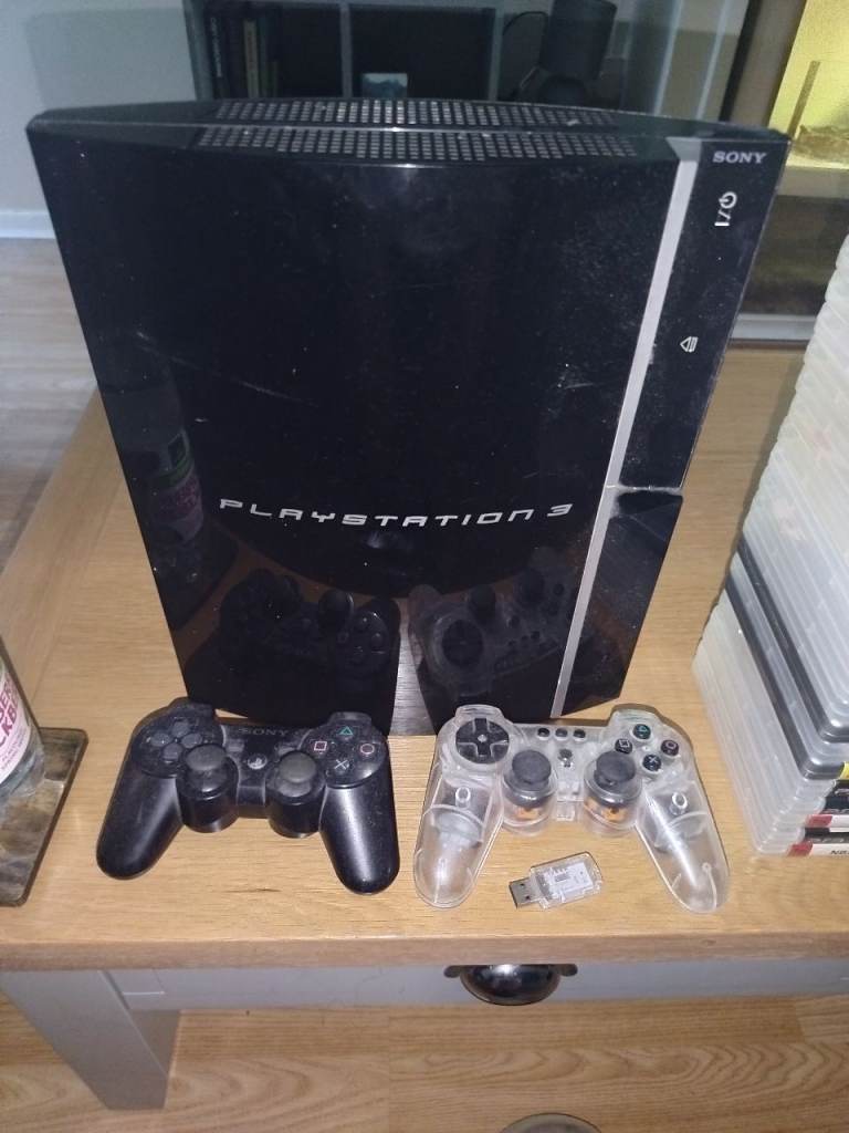 80gb Ps3 with games and controls 