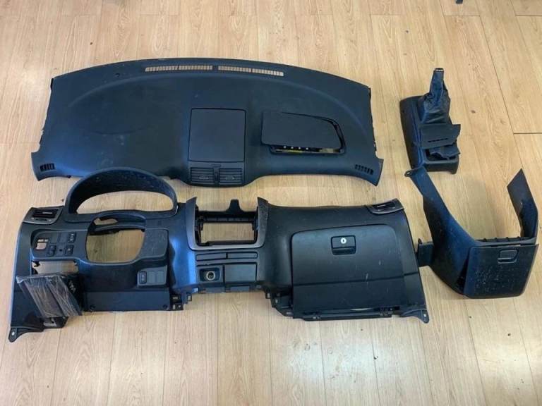 Left hand drive dashboard TOYOTA AVENSIS VERSO conversion/replacement EU