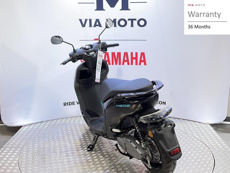 YAMAHA  NEOS DUAL BATTERY - 2025 - 0 miles