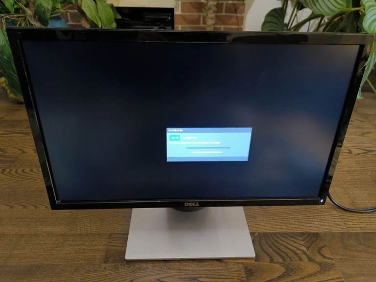 Dell SE2216h 21.5" VGA HDMI Widescreen Monitor, Base/Stand and Power Cable Included