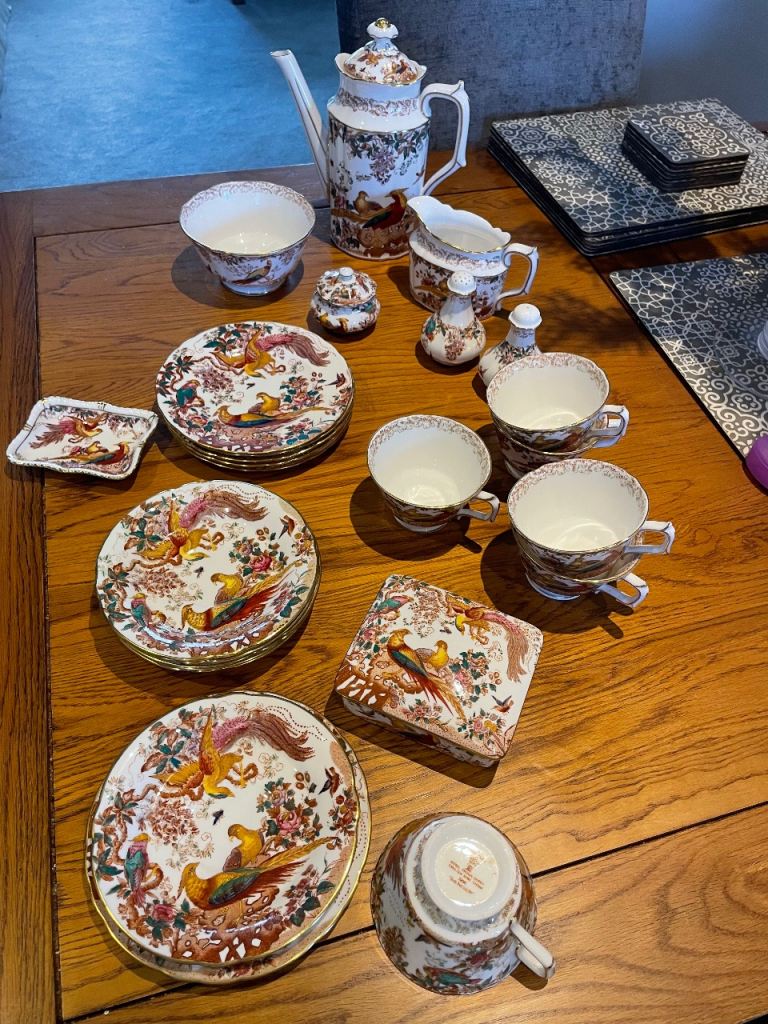 China tea set “Royal crown derby”