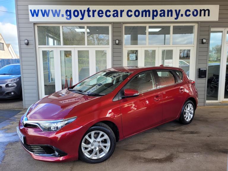 TOYOTA AURIS 1.2 VVT-i Icon Red Manual Petrol 2018