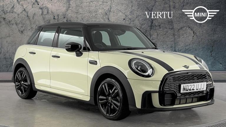 image for 2022 MINI Hatch 1.5 Cooper Sport 5dr Petrol Hatchback Hatchback Petrol Manual