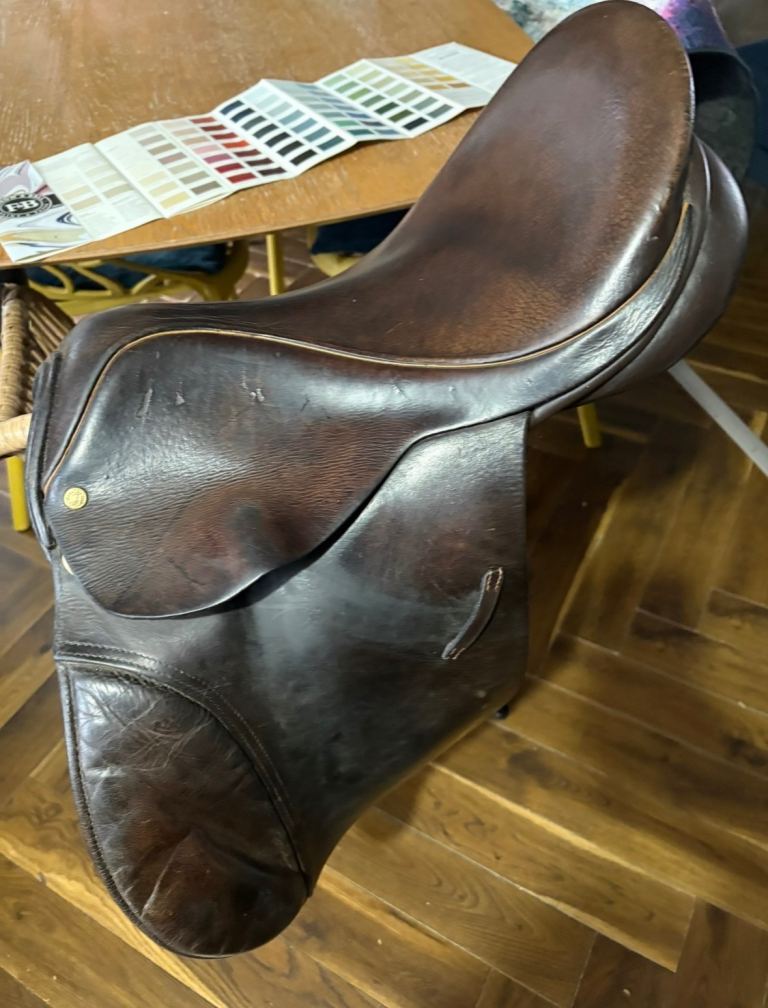 17 inch Brown Leather Barnsby saddle- wider fit 