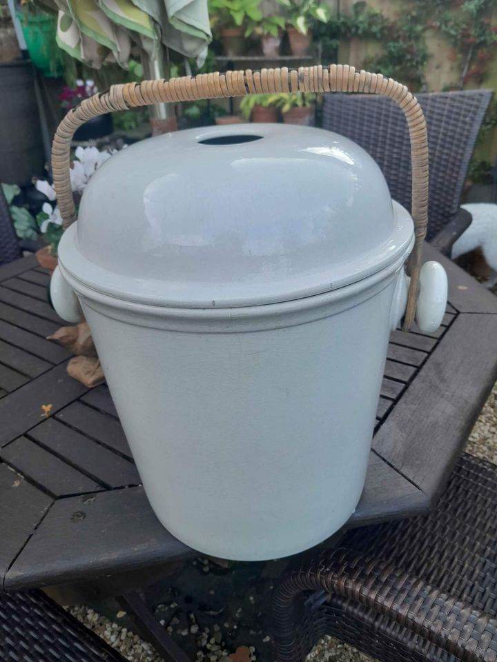 image for Victorian ironstone night pail