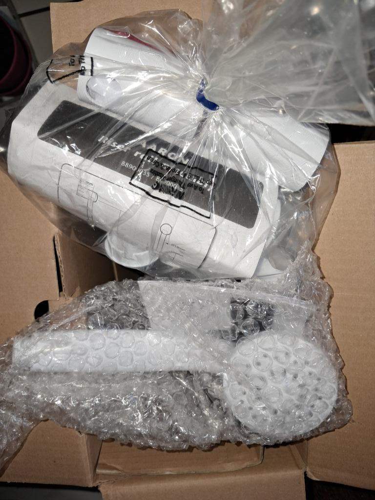 Perluso electric shower (NEW)