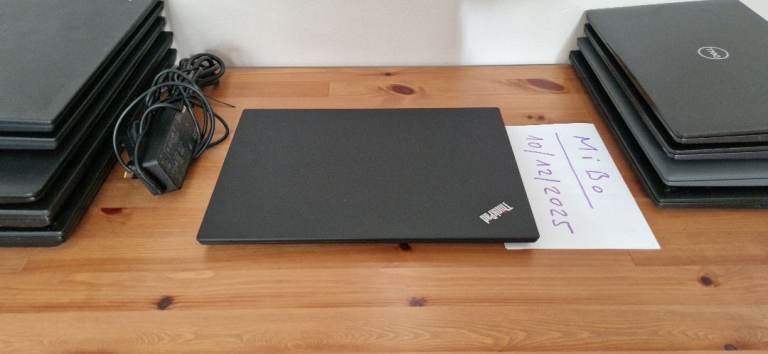 2023 £1699 PHOTOSHOP LIGHT GAMING CAD EDITING 14" laptop core i7 32GB RAM 512GB NVIDIA GRAPHICS 05